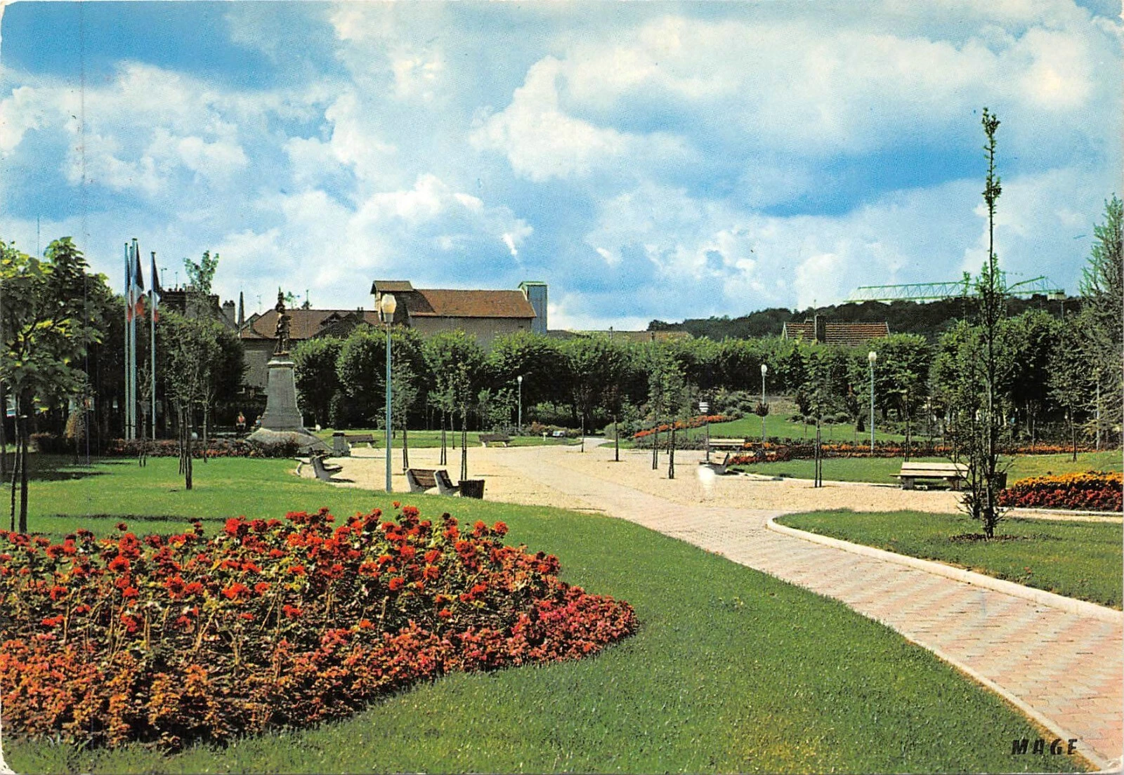 Photo 1/2