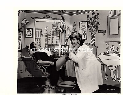 AB28 Rod Steiger Elizabeth Thompson barber chair W.C. Fields and ME 1976 photo