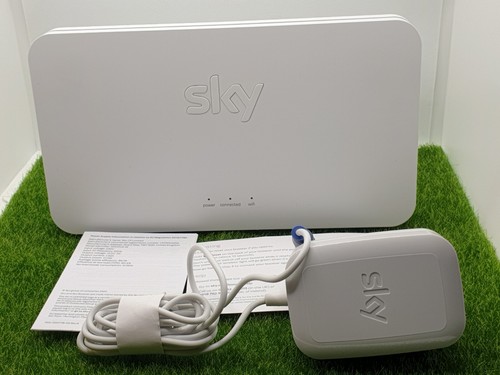 NEW Sky SE210A UK Wireless Broadband Network Booster White Genuine Sky Product - Picture 2 of 11