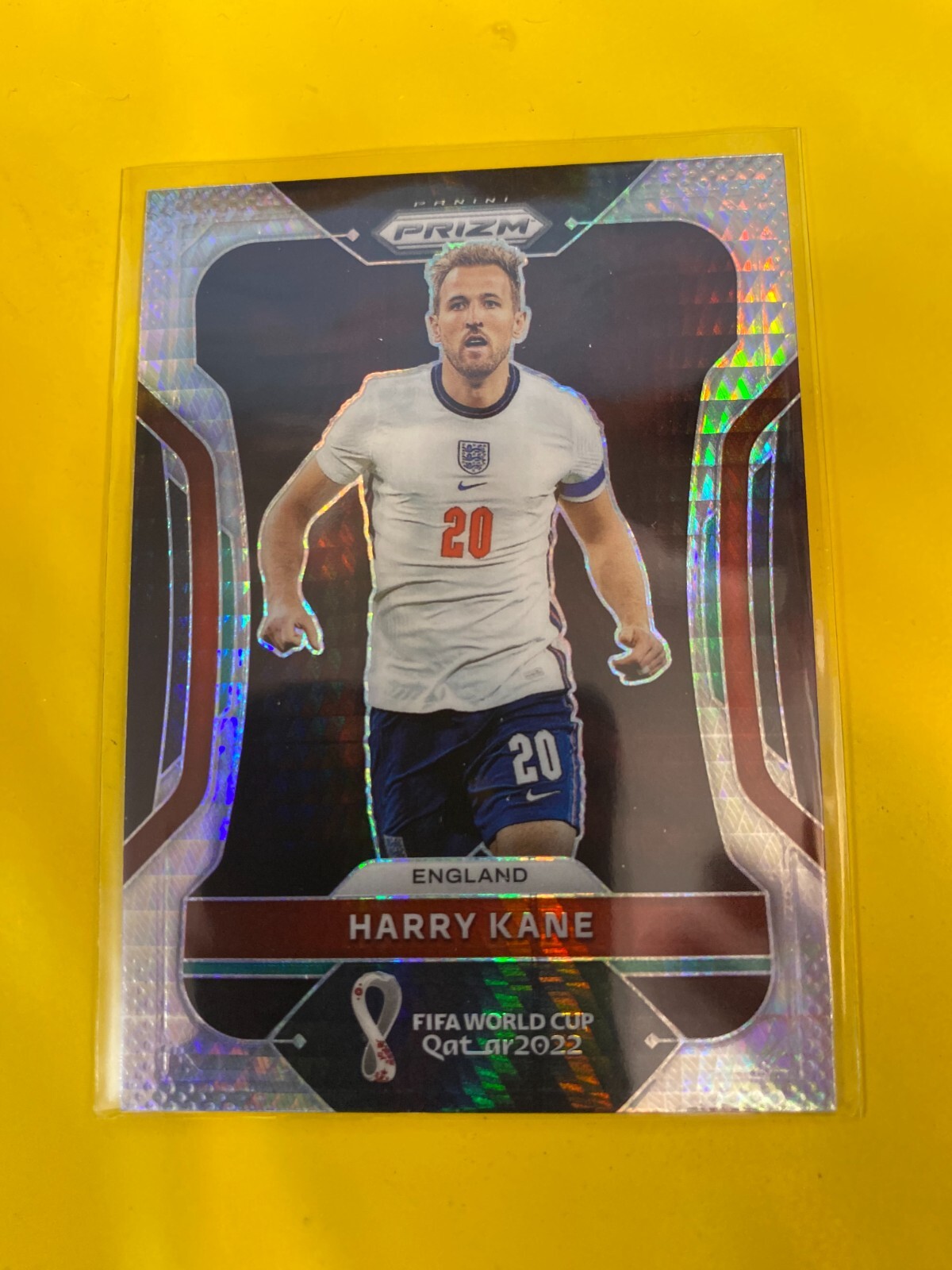 RS14016  2022 Panini Prizm World Cup Prizms Hyper #86 Harry Kane