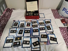 46 Willabee & Ward Official NASA Mission Pins Collection & Display Box