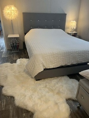 Great deal! Barely used Queen Temperapedic Bed with frame and bedding