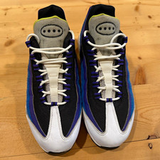 Nike Air Max 95 Men s Low Top Lace Up Colorbl...