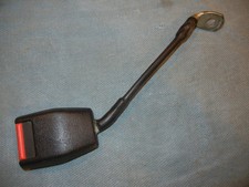 Saab Classic 900 Hatchback Right Rear Seat Belt Receiver 05708-500 1986 - 89