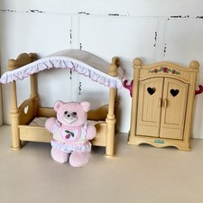 Vintage Fisher-Price 1998 Briarberry Bears Baby Anna Canopy Bed Wardrobe Lot