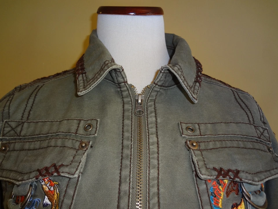 Chaqueta de mezclilla de colección True Religion Teen Buddha verde ejército gráfico bordado talla 14 Foto 2 de 4