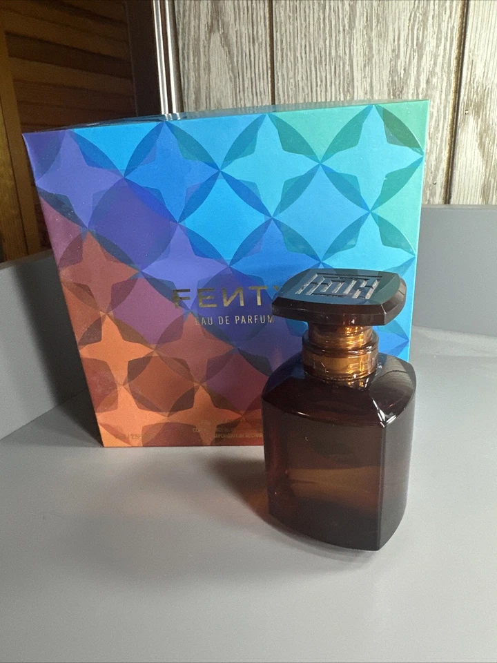 Fenty Beauty от Rihanna парфюмированная вода спрей 75 мл/2,5 жидк. унц. (75% ПОЛНЫЙ) ЛОТ ИЗ 2 - Изображение 3 из 4