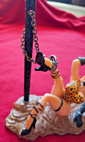 Harz Sex Damen Kette Figur - Bild 8 von 8