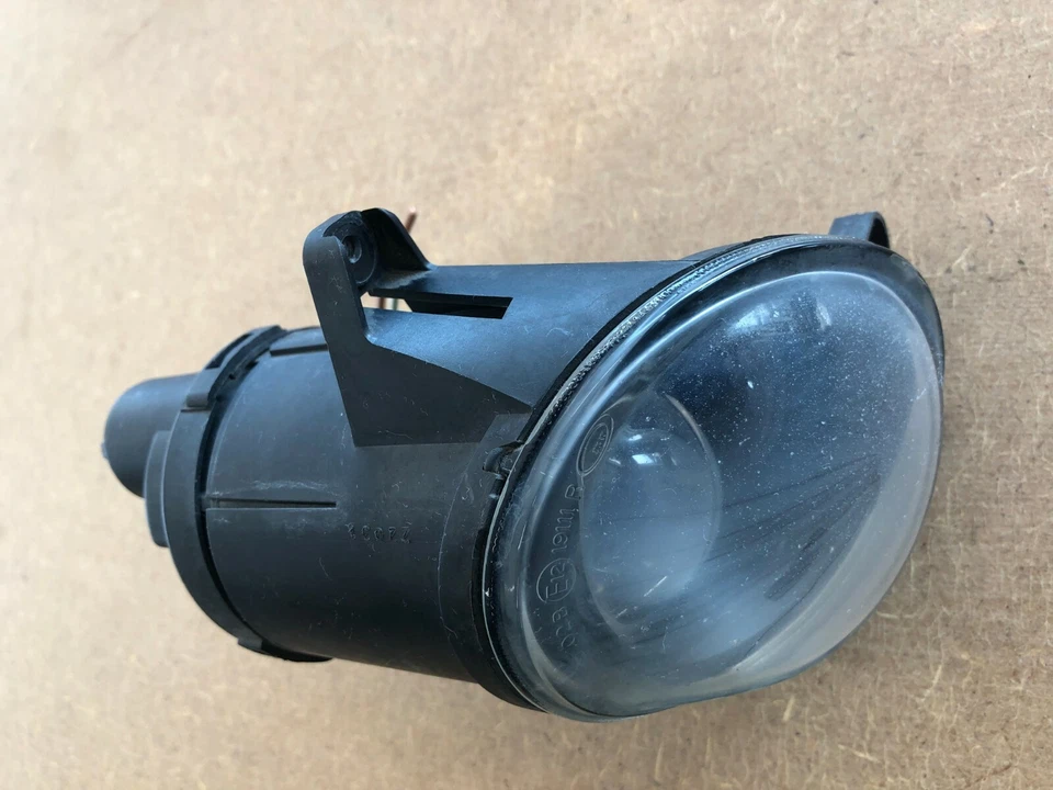 2001-2005 VW Passat Front Right Fog Light Lamp 3B7941700A OEM - Imagen 3 de 4