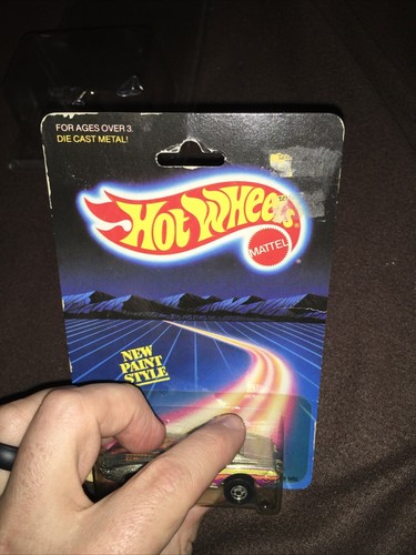 Hot Wheels 1986 #1448 Corvette Stingray, Silver W/Black Interior, Speed Fleet - Picture 13 of 13