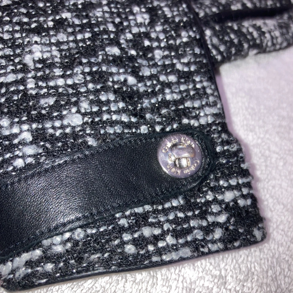 Calvin Klein Black Leather Tweed Fleece Lined Ladies Gloves Turnlock Detail Sz S - Image 3 of 4