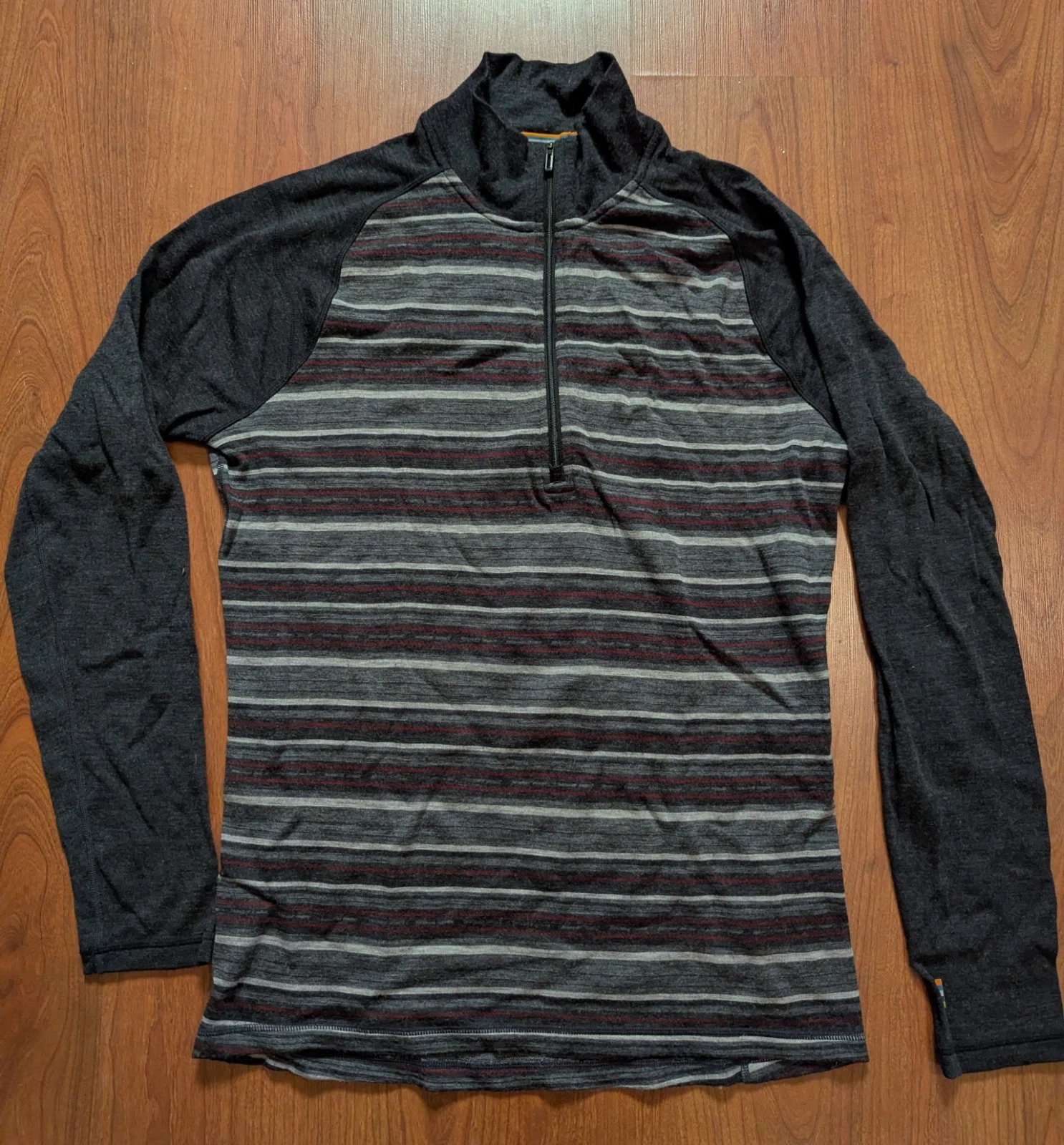 Smartwool Merino 250 Gray Red Striped Wool 1/4th Zip Baselayer Men's Size Large
Opens in a new windo