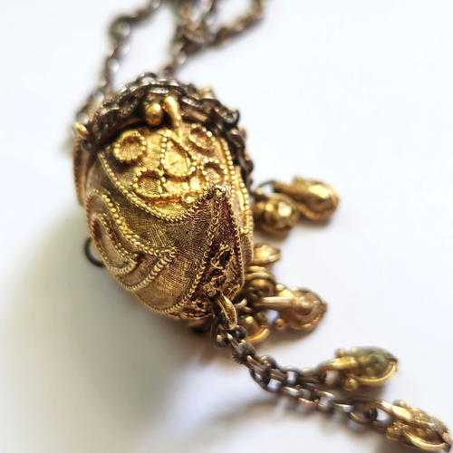 Vintage Estee Lauder Azuree Sunshine Paisley Tassel Solid Perfume Locket Pendant - Picture 8 of 15