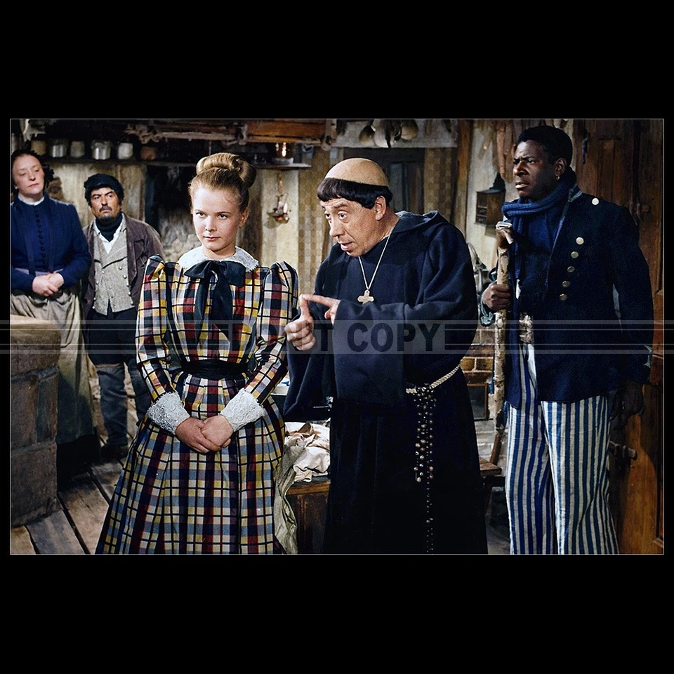 Photo F.032458 FERNANDEL & MARIE-CLAIRE OLIVIA (L'AUBERGE ROUGE) 1951 - Photo 1/1