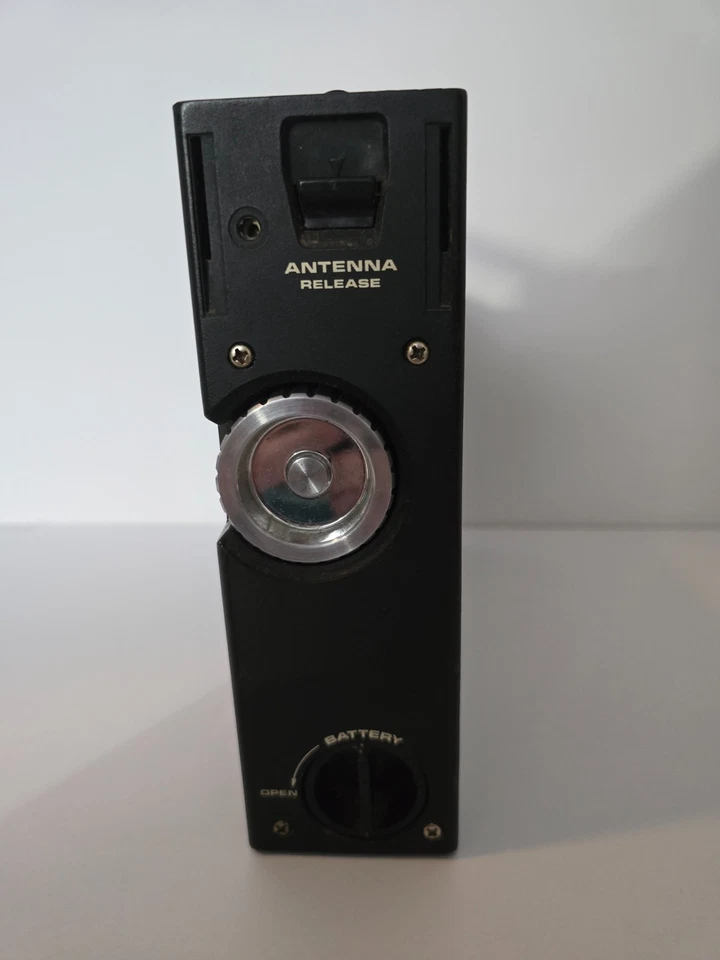 Vintage 1970s Sony Solid State TFM-8100WA Portable Weather Radio AM/FM Tested - Image 3 of 4