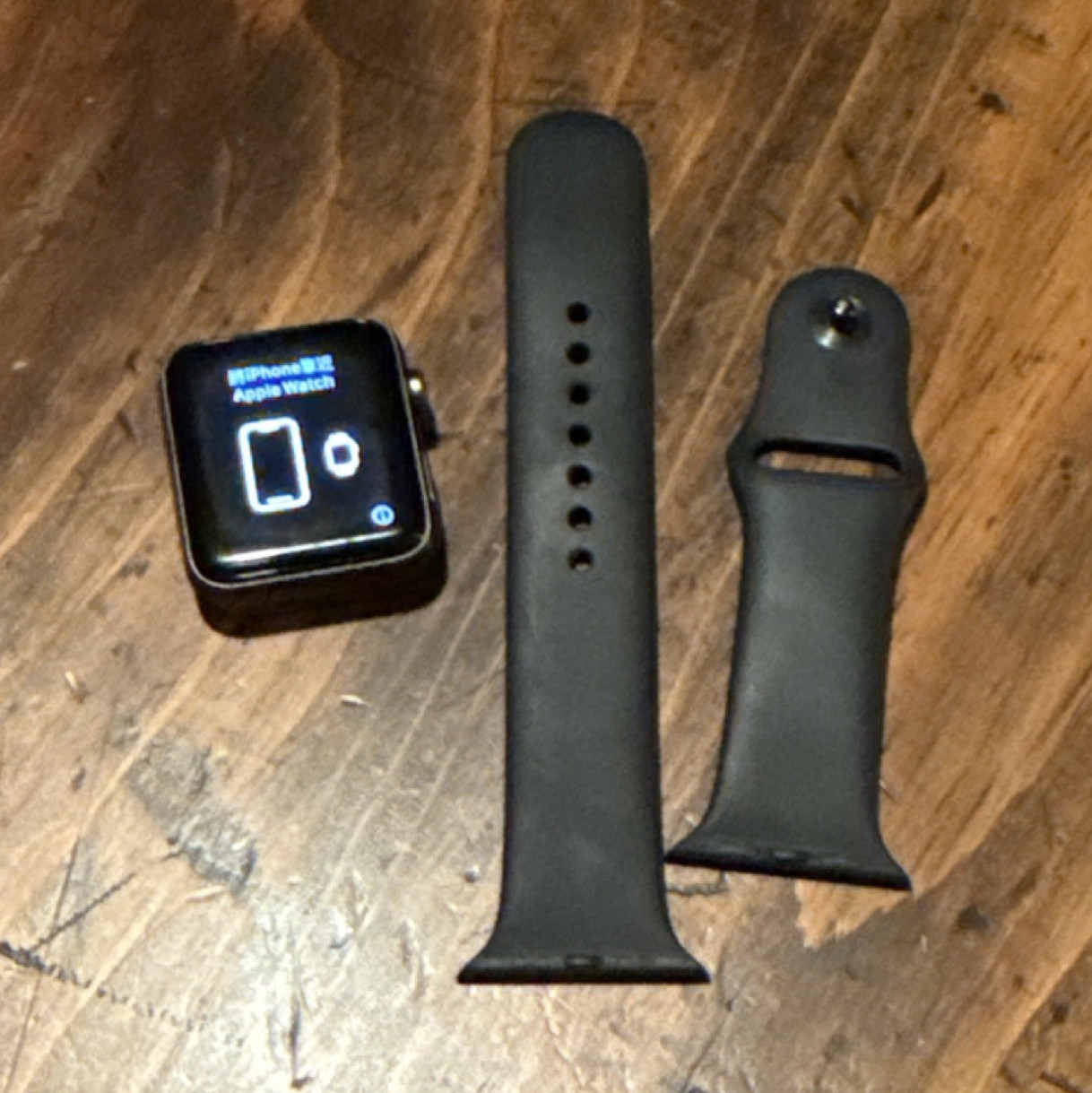 Apple Watch Series 3 42mm Black Aluminum Case with Black Silicone Band