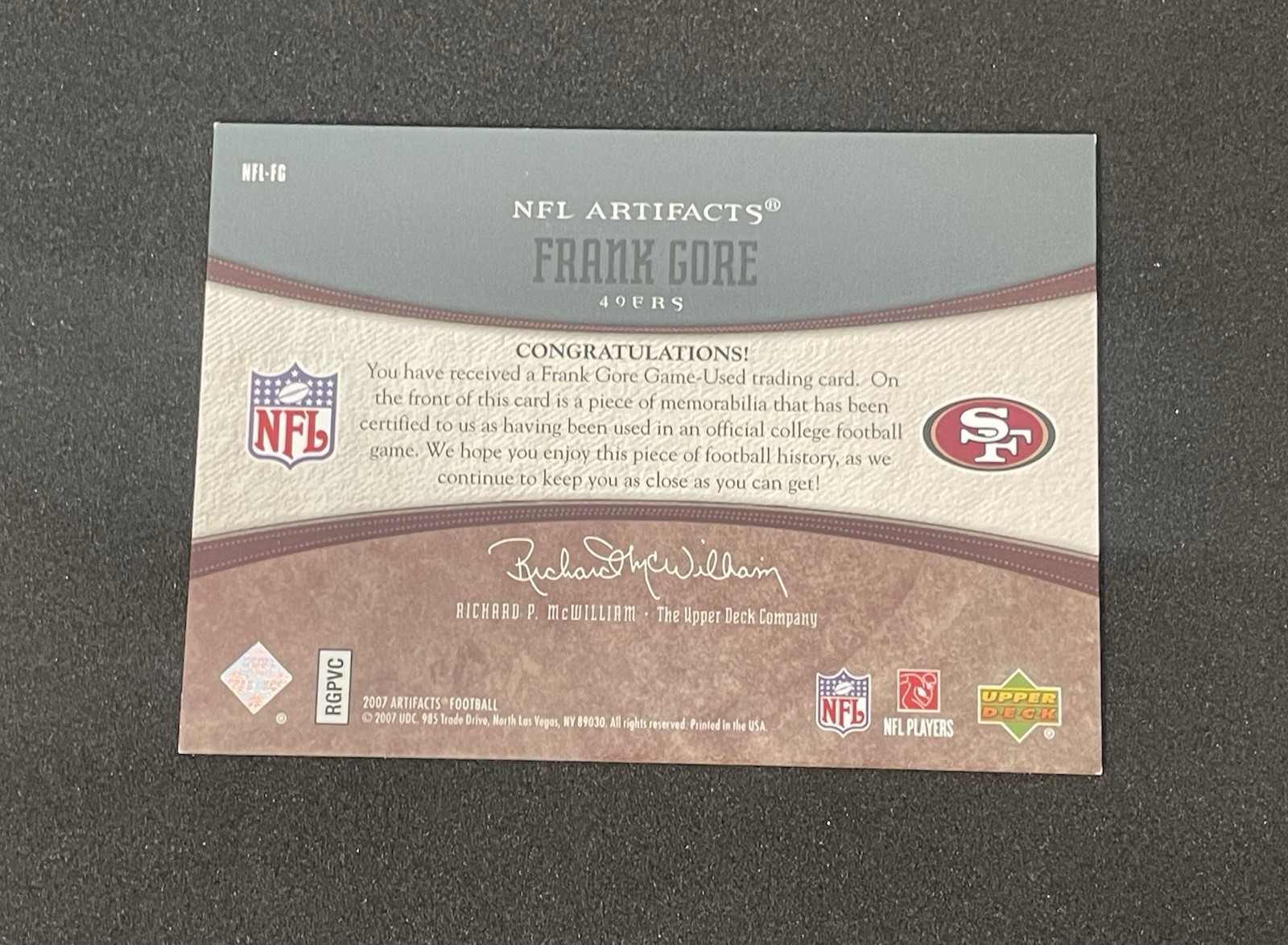 2007 Upper Deck Artifacts #NFL-FG Frank Gore Game-Used Jersey Card #/325 - 49ers view 2