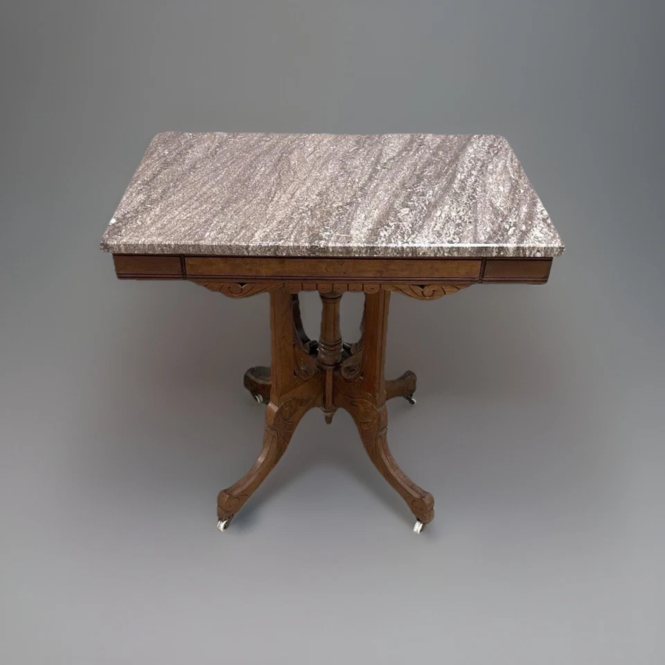 Antigua mesa de pedestal Eastlake de madera con tapa de mármol gris Foto 2 de 4