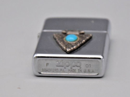 Vintage Zippo Lighter - Southwestern Arrowhead in Great Used Condition 2001 - Picture 6 of 7