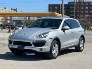 2011 Porsche Cayenne S AWD Leather/Sunroof/Parking Aid