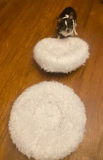 Small Dog/Cat Beds/Fluffy/White/Set of 2 (Dog not included!)