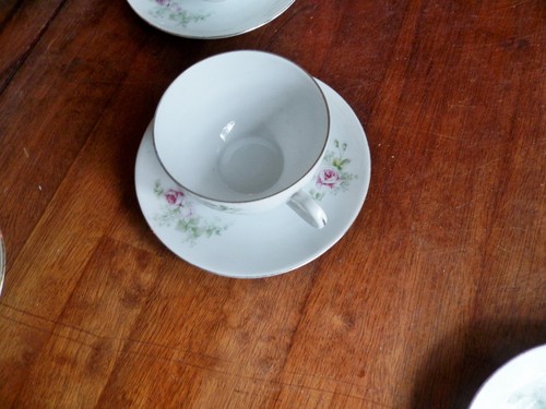 17 VINTAGE LS & S CARLSBAD FINE CHINA PINK ROSES 6 CUPS & 11 SAUCERS AUSTRIA - Picture 4 of 12