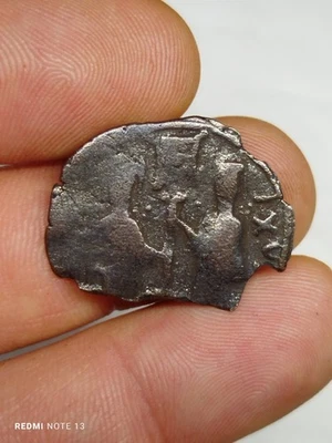 Monnaie Byzantine Antique AE , À Identifier (1821) - Photo 1/4
