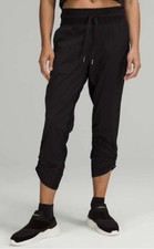 LULULEMON Dance Studio Mid-Rise Crop 25" pants sz 6