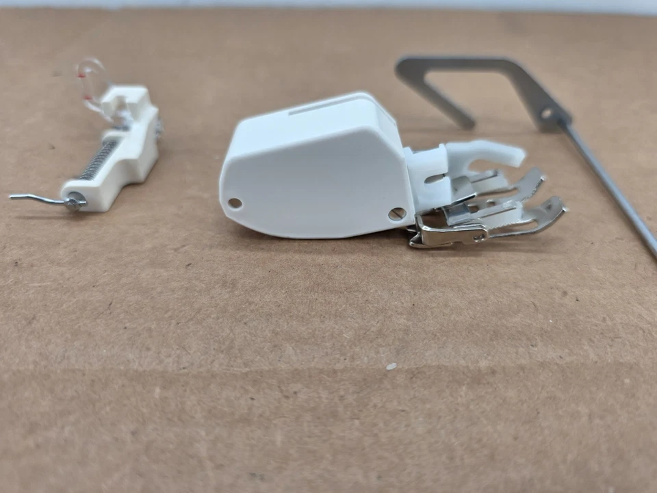 Pie para caminar Brother para acolchar y coser varias capas, SA107  Foto 2 de 4