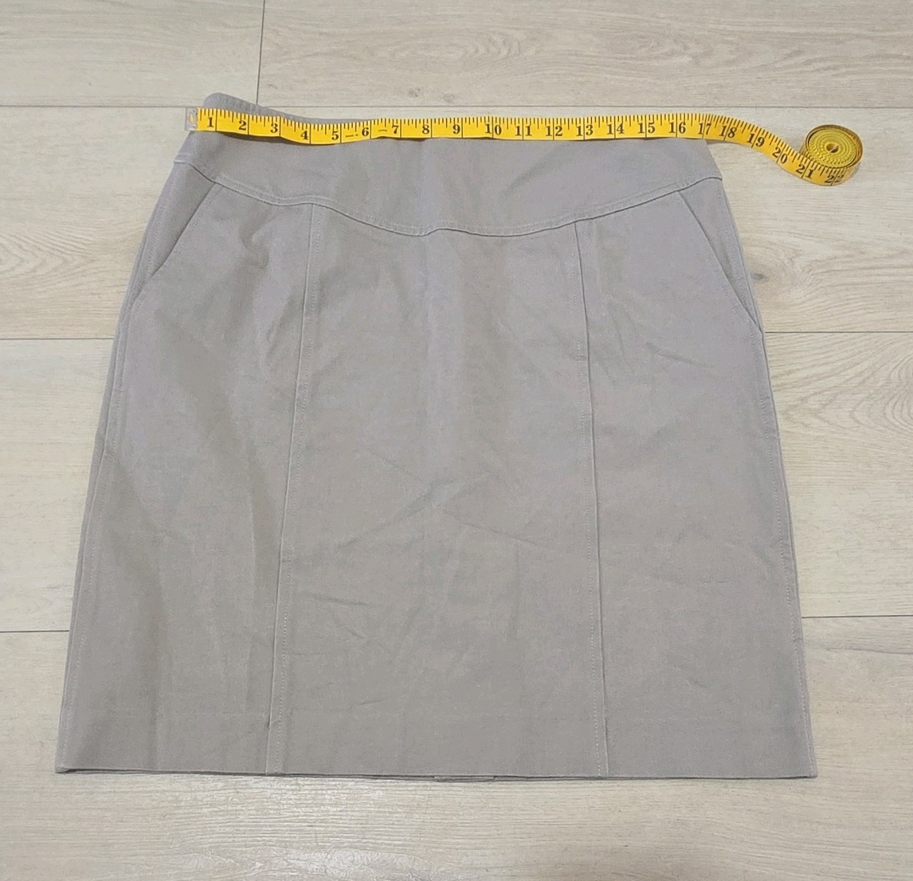 Banana Republic Stretch Pencil Skirt Beige Viscose Cotton Spandex Size 12