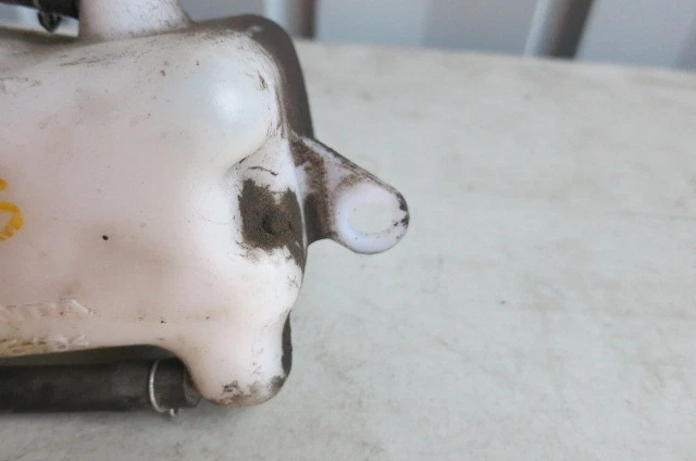 11-13 HONDA CBR250R OEM REFRIGERANTE TANQUE DE AGUA DEPÓSITO BOTELLA Foto 4 de 4