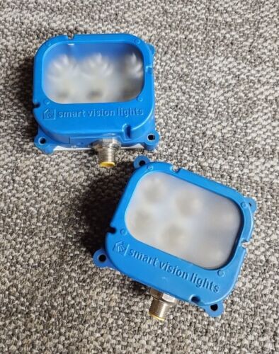 Lot of (2) S75-530 Smart Vision Lights LED Brick Spot Lights - Clean & Tested! - 第 1/1 張圖片