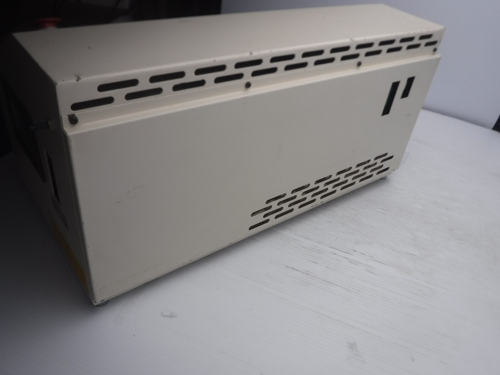 Schleuniger CS9000 100-120V / 220-240V