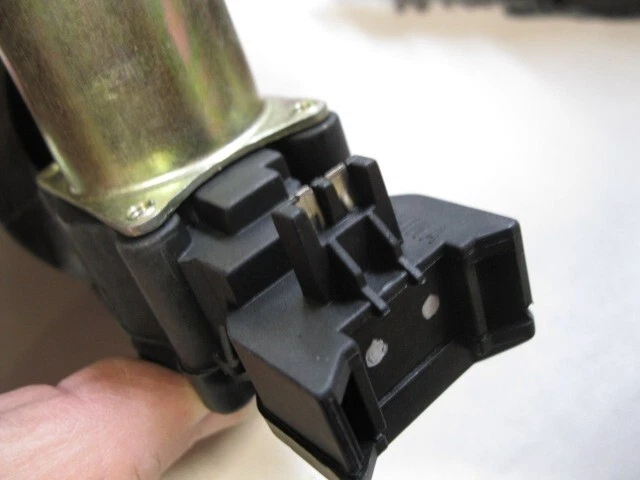 2 шт., привод дверного замка для GMC C1500 C2500 Suburban 1988-1999 - Изображение 4 из 4