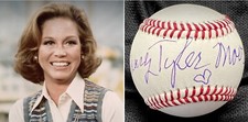 RARE Mary Tyler Moore Died 2017 ACTRESS JSA Dick Van Dyke Show Signed Baseball ￼
