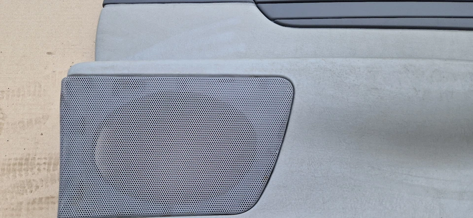 Panel de puerta LINCOLN Continental 1995-97 moldura trasera derecha lado del pasajero Foto 3 de 4