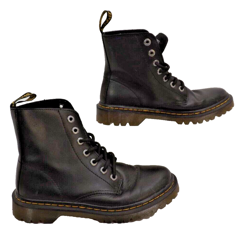 Doc Martens Luana Black Leather Boot L 38 Combat Air Wair Lace Up Shiny  Nice