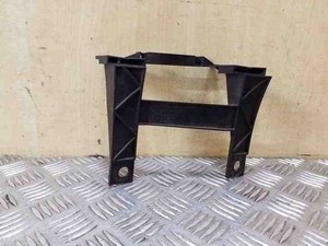 VW TRANSPORTER V T5 Minibus / passenger Rechte Scheinwerferhalter 26122663