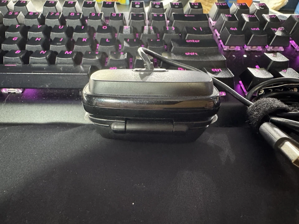 Logitech C615 HD 1080p Autofocus USB Webcam Foldable Design – Never Used - Image 4 of 4