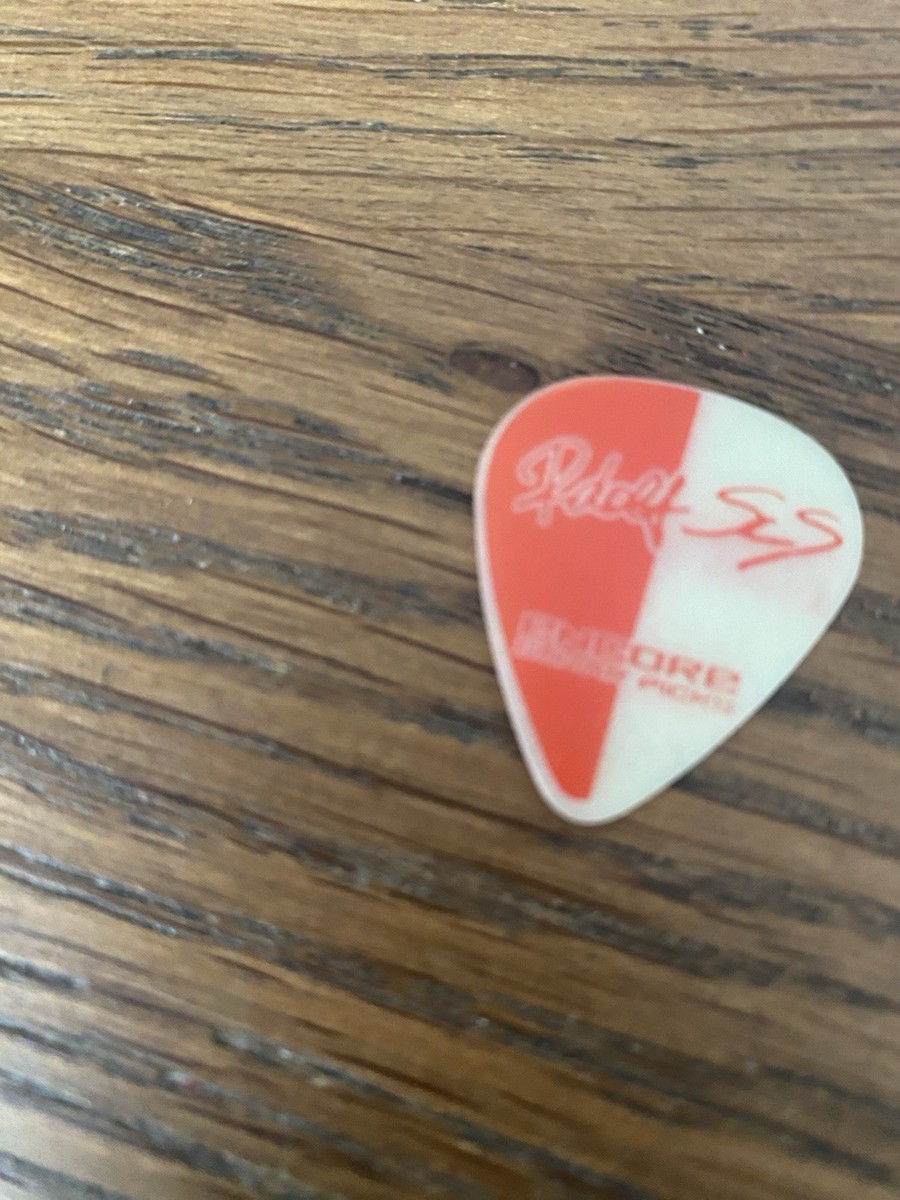 Scorpions スコーピオンズ　ルドルフシェンカー　ギター　ピック Scorpions “Rudolf Schenker” 2016 50th Anniversary Guitar Pick | eBay
