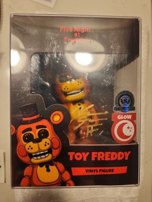 SIGNED SDCC 2026 Kellan Goff Toy Freddy ItSugar Exclusive GITD Youtooz FNAF