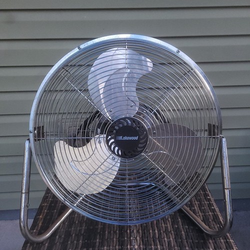 Lakewood HV-18C 3 Speed 18" Metal Crome Frame Fan With Stan - Bild 1 von 14