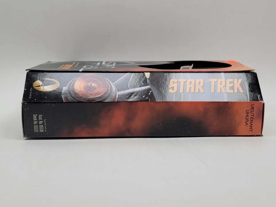 Star Trek Original Series Lieutenant Uhura 12 INCH Playmates CLASSIC 1999 - Image 4 of 4