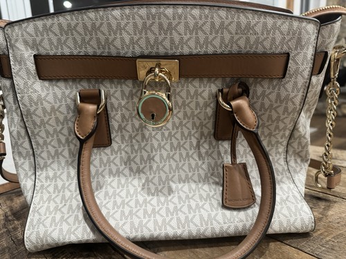 Borsa a tracolla Michael Kors Nouveau Hamilton piccola MK logo vaniglia PVC e pelle - Foto 2 di 6