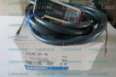 1PC New OMRON E3JK-5M2 E3JK5M2 Photoelectric Switch