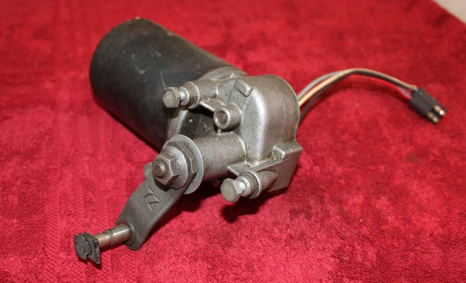 1967 年 Mustang Fastback Convert GT Shelby Cougar ORIG WINDSHIELD WIPER MOTOR — 第 2/4 张图片