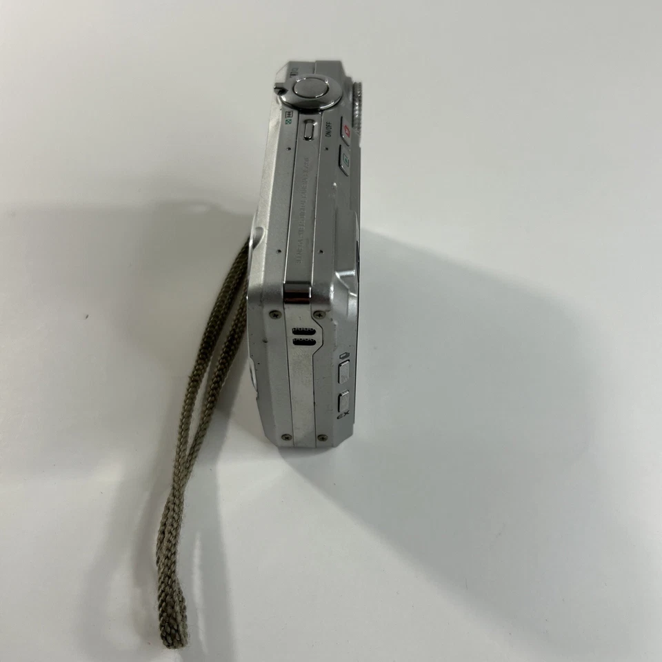 Casio EXILIM EX-Z850 8.1MP Digital Camera Silver w/ Battery, SD Card - Image 3 of 4