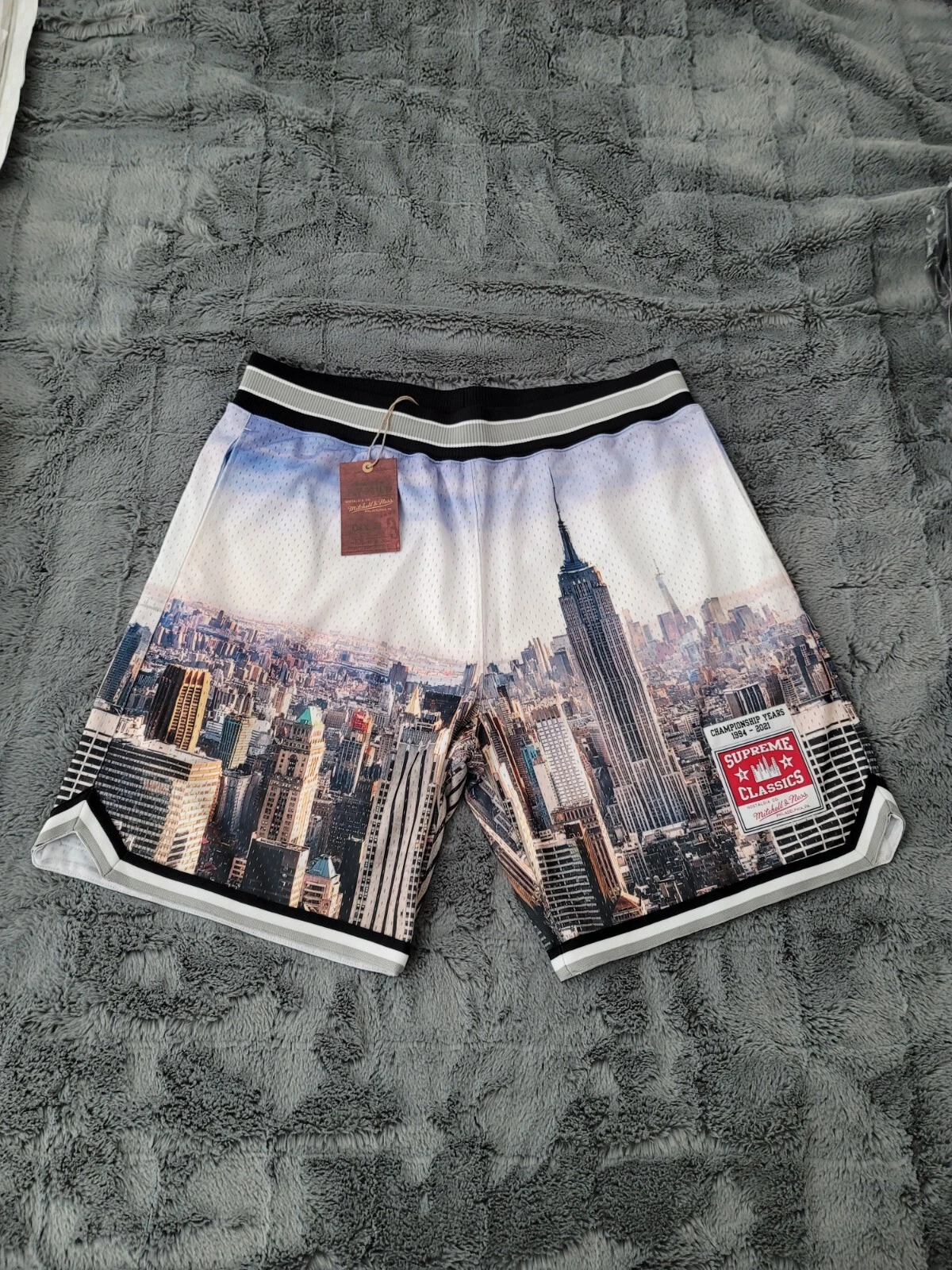 Short de basket ball homme Mitchell & Ness x SUPREME SS'21 