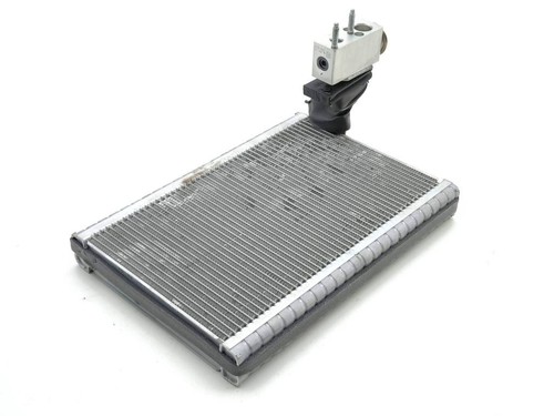 Peugeot 3008 II 2022 Klimaverdampfer Kondensator A31101900 2022 132kW AMD198558