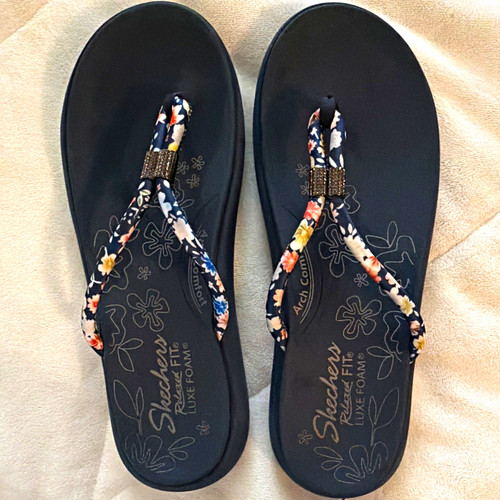 Skechers Luxe Foam Women’s Thong Sandals Black Floral Arch Support US 9